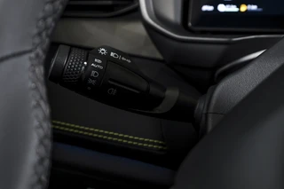 Lynk & Co 01 1.5 PHEV 276 PK More | S/K-panodak | Dig. Cockpit | Stoel-+Stuurverw. | 360 Camera | Adapt. Cruise | Memory | Elek. klep | LM 20" | 5359 / 65