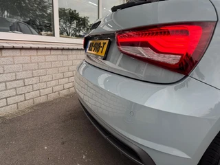 Audi A1 Sportback 1.0 TFSI S-line Origineel NL Led Keyless Bluetooth Goed onderhouden! / 17