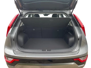 Kia Niro 1.6 GDi Hybrid DynamicLine | Adaptive cruise control | Keyless entry | Navigatie | Climate control / 24