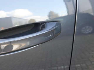 Peugeot 5008 1.6 Plug-in Hybrid 195 Allure 7p | 83km EV Actieradius WLTP | AUTOMAAT | 7-Zits | Parkeercamera Voor & Achter | Stuurverwarming | Dodehoek Detectie | / 41