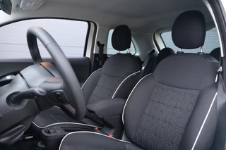 Fiat 500e Urban Comfort 42 kWh  Keyless/Stoelverw/CarPlay/Camera/Dodehoek/Pdc/15" / 7