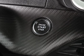 Peugeot 208 1.2 Hybrid 145 e-DCS6 GT Achteruitrijcamera Keyless Apple CarPlay / 35