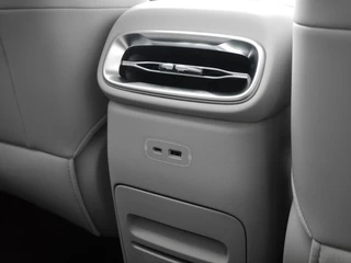 Leapmotor B10 Design ProMax 67.1 kWh  | Elektrische achterklep | Stoel en stuurverwarming | Lederenbekleding | 18 inch velgen | Meerdere kleuren! / 20