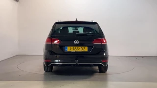 Volkswagen Golf Variant 1.0 TSI Comfortline Business Panoramadak Stoelverwarming LED DAB+ / 10