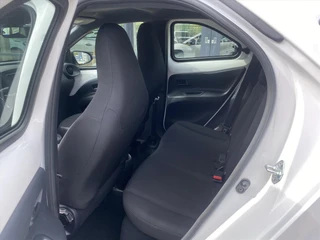 Toyota Aygo X 1.0 VVT-i MT 72pk S-CVT / 25