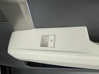 Kia EV3 GT-Line Business Edition 81.4 kWh  Navigatie - Achteruitrijcamera - Apple & Android Carplay - Nieuw uit voorraad leverbaar / 43