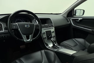 Volvo XC60 2.0 T5 FWD Ocean Race 245pk | Panoramadak | Elektrische stoelen | Verwarmde voorruit | Stoelverwarming | Handsfree kofferklep | Camera | Lederen bekleding | Afneembare trekhaak | 1.600kg trekgewicht | NL auto / 20