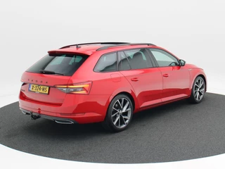 Škoda Superb Combi 1.5 TSi 150 Pk Automaat Sportline Business | Panoramadak | Trekhaak | Virtual Cockpit | Adaptive Cruise | Camera | LED | 19 Inch | 53.466 Km! / 2