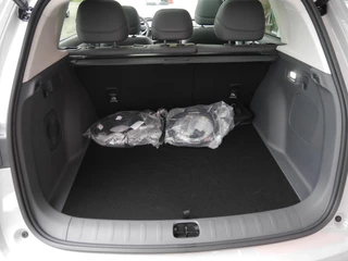 Leapmotor B10 Design ProMax 67.1 kWh | Meerdere kleuren leverbaar! | Navigatie | Nieuw | Camera`s | Lederenbekleding | Elektrische achterklep / 10