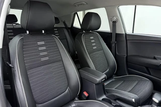 Kia Stonic 1.0 T-GDi MHEV GT-Line 100pk | Automaat | Navigatie | Climate Control | Stoel - Stuurverwarming | Camera | Keyless Start | Apple Carplay - Android Auto / 15