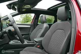 Seat Leon Sportstourer 1.5 eTSI DSG FR / Pano / Cam / Navi / 6