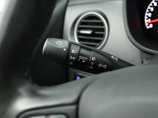 Hyundai i10 1.0i i-Premium Navigatie | Stoelverwarming | Cruise control / 23