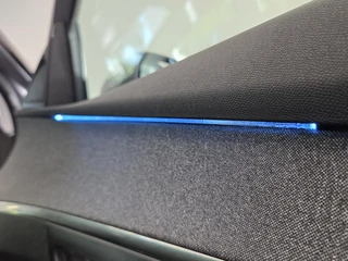 Peugeot 5008 1.2 PureTech Blue Lease Allure  7-Persoons Navigatie Full-led / 17