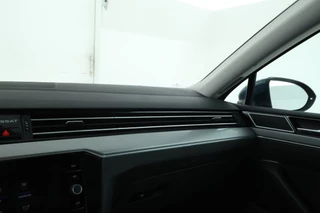 Volkswagen Passat Variant 1.6 TDI Comfort Business  Automaat, Navigatie, Apple carplay, Climate, / 36