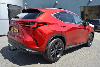 Lexus NX 450h+ AWD 35th Edition DIRECT LEVERBAAR TREKHAAK 1500KG PANODAK TRIPLE-LED 360-CAM / 6
