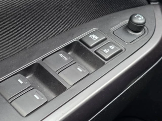Suzuki Vitara 1.0 Boosterjet AUTOMAAT NAVI TEL CAMERA CC ECC / 19