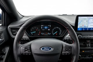 Ford Focus Wagon 1.0 Ecoboost Hybrid ST Line Automaat 155PK l Camera l Keyless / 15
