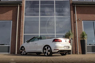 Volkswagen Golf Cabrio 2.0 TSI GTI | 2e eigenaar | DSG | Xenon | Stoelverwarming | Climatronic | Cruise control | Navigatie | Bluetooth | PDC | 18 inch Detroit | Origineel / 5