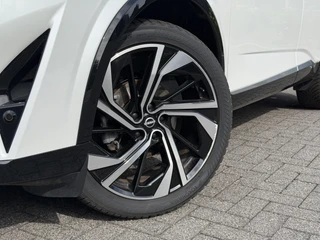 Nissan QASHQAI Tekna Plus 1.3 MHEV 158PK Xtronic Automaat / 2