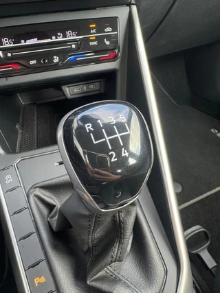 Volkswagen Taigo 1.0 TSI Life Business|Carplay|PDC|Navi|Stoelverwarming / 27
