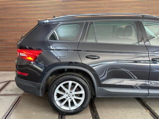 Skoda Kodiaq 1.5 TSI Ambition 7p. | 7-persoons | Carplay & Android Auto | Trekhaak | Camera | Stoelverwarming | KESSY | 18 Inch / 20
