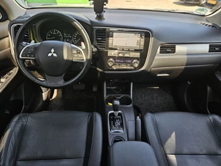 Mitsubishi Outlander 2.0 Instyle AUTOMAAT AIRCO NAVI CAMERA TEL / 10