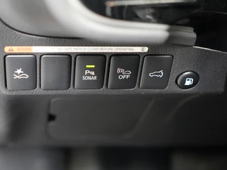 Mitsubishi Outlander 2.4 PHEV Intense / 26