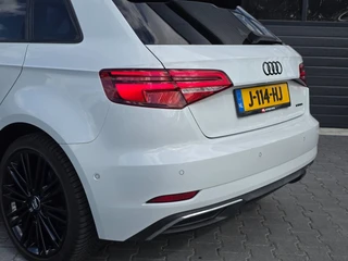 Audi A3 Sportback 1.4 e-tron Sport Pro Line plus | PANO | B&O | RS SEATS | BLACK OPTIEK / 17