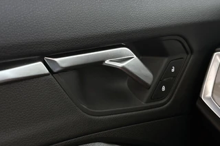 Audi Q3 45 TFSI e S Line / 46