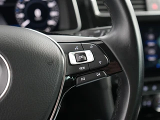 Volkswagen Golf Variant 1.5 TSI Highline Business R | Stoelverwarming | Camera | Virtual | ACC | / 26