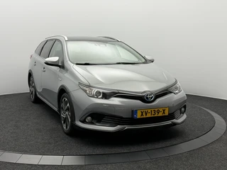Toyota Auris 1.8 Hybrid Comfort Fabrieksgarantie | Panoramadak | Trekhaak | Navigatie | Camera / 6