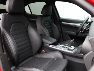 Alfa Romeo Stelvio 2.0 T AWD Veloce  | Leder | H/K | ACC | 21'' / 28