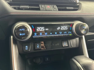 Suzuki Across 2.5 Plug-in Hybrid Style Automaat Trekhaak | 19'' L.M. Velgen | Elektrische achterklep / 17