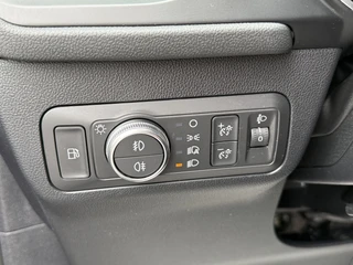 Ford Kuga BWJ 2022 2.5 PHEV 225 PK Titanium  TREKHAAK | FULL LED | ADAPTIVE CRUISE | STOEL + STUURVER. | VOORRUITVERW. | CAMERA | CARPLAY + ANDROID | NAVI | CLIMA | LMV | PDC / 12