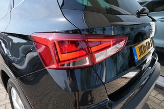 SEAT Arona 1.0 TSI FR Line Carplay,Camera, ACC / 17