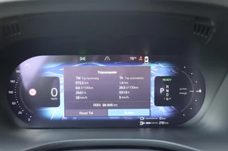 Volvo XC60 T6 Recharge AWD R-Design | Stoelverwarming & Koeling | 360° Camera | Panoramadak | Long Range | H/K | Keyless / 16