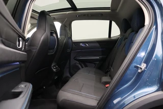 Lynk & Co 01 1.5 261PK Plug-in Hybrid Pano/dak Apple/Carplay Adaptive/Cruise / 39