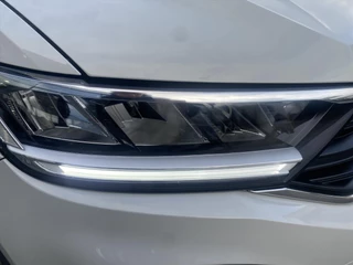 VOLKSWAGEN T-Roc 1.0 TSI 110pk Life Business / 10