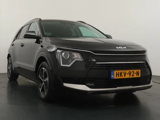 Kia Niro 1.6 GDi Hybrid DynamicLine  - Navigatie - Achteruitrijcamera - Apple & Android Carplay - Climate Control - -Fabrieksgarantie tot 04-2032 / 12