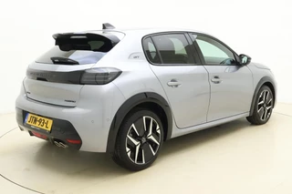 Peugeot 208 1.2 Hybrid 145 e-DCS6 GT | 17 Inch | Automaat | Achteruitrijcamera | Apple carplay | Voorstoelen verwarmd | / 2