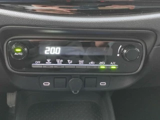 Toyota Aygo X Hybrid 115 PLAY CLIMA AD-CRUISE APPLE/ANDROID BLUETOOTH AD-CRUISE CAMERA / 20