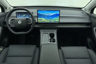 Leapmotor C10 Design ProMax AWD 81.9 kWh |  598 PK | 0-100 in 4 seconden | Wltp 437 km | 1500kg trekgewicht | Uit voorraad leverbaar | Stoel en stuurverwarming | Stoel ventilatie | Panorama dak | 20 inch lichtmetalen velgen | 360 graden camera / 20