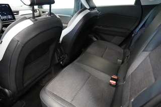 Renault Captur 1.6 E-Tech Hybrid 145 Intens  Full-led Navigatie Trekhaak / 18