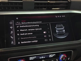 Audi Q3 35 TFSI S-Line Black Edition Pano Camera Leder Trekhaak 19'' / 29