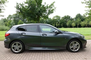 BMW 1 Serie 118i High Executive M-Sport  | Panodak | Stoelverw. | LED | DAB | Camera | BTW | / 11