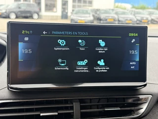 Peugeot 3008 1.6 HYbrid 225 Allure  | LED | Apple/Android | DAB | Keyless | PDC v+a incl. Camera | Standkachel / 56
