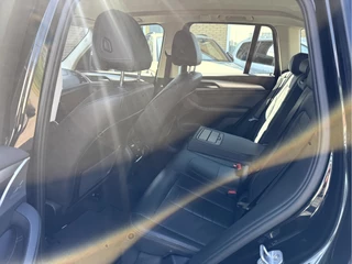 BMW X3 sDrive18d 150pk High Executive  Leer, Navi, Trekhaak / 6