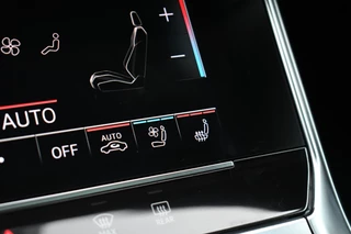 Audi RS6 Avant 4.0 TFSI quattro  Nardo Ceramic Pano Trekh Sportuitl HUD ACC Dynamic+ 4WS / 74