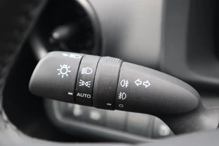 Toyota C-HR HYBRID 140 DYNAMIC ANDROID/APPLE AD-CRUISE PRIVACY-GLASS PARK-SENSOREN KEYLESS 18"LMV BLISS NL-AUTO / 27