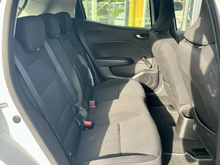 Renault Clio 1.0 TCe 90 Evolution  | Lichtmetaal | Parkeersensoren | Airco | Cruise Control | NL Auto | BTW Auto | Apple CarPlay/Android Auto / 10